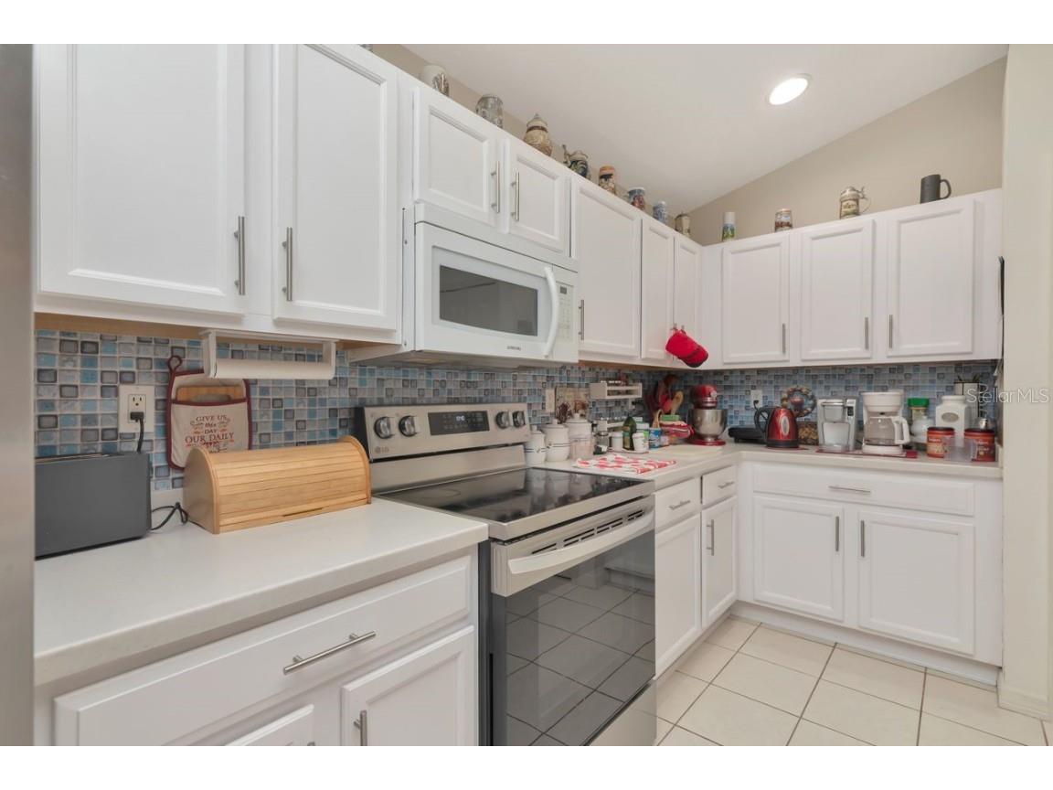 2550 Big Pine Drive Holiday FL 34691 TB8426327 image18