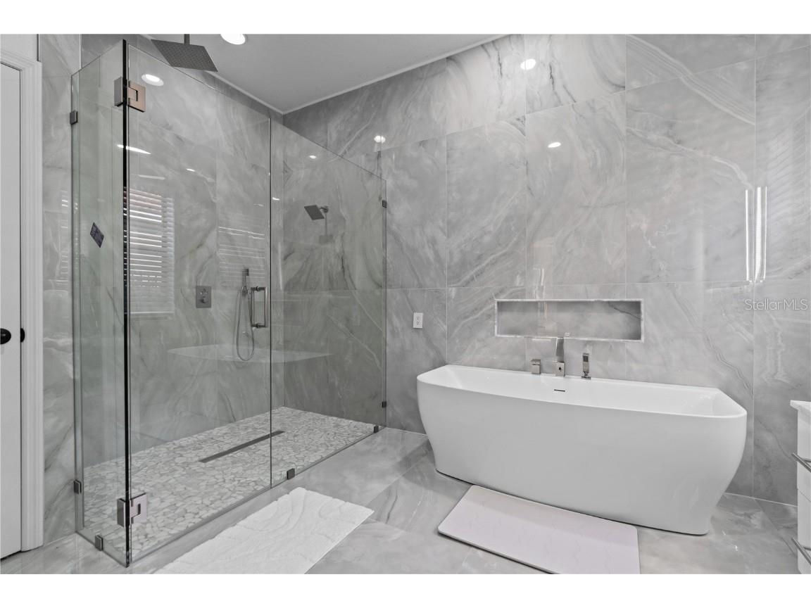 2550 Grand Lakeside Drive Palm Harbor FL 34684 TB8447126 image9