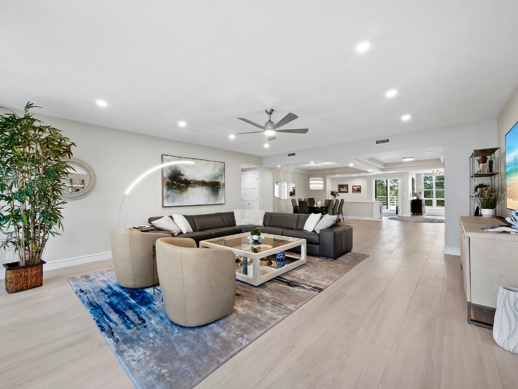 2550 Harbourside Drive #322 Longboat Key FL 34228 - SARASOTA BAY A4637471 image9