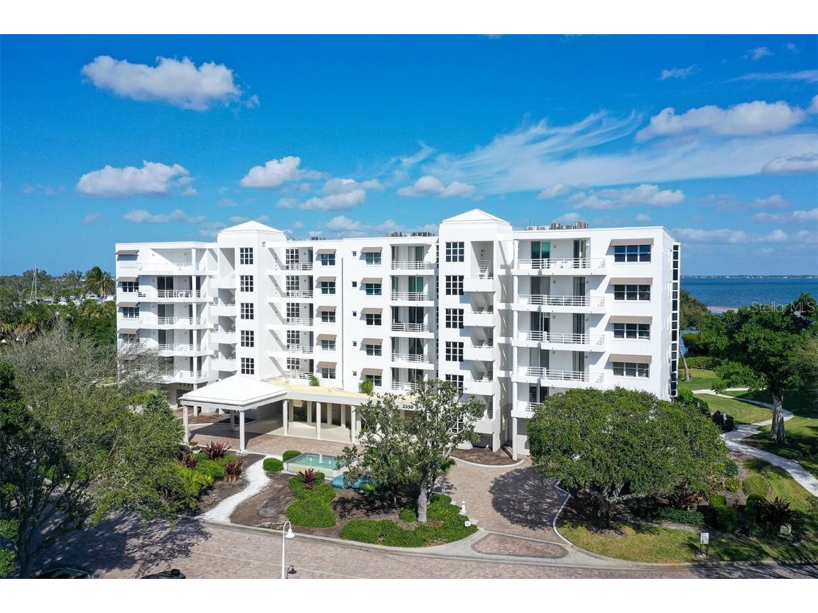 2550 Harbourside Drive #324 Longboat Key FL 34228 - SARASOTA BAY A4676912 image1