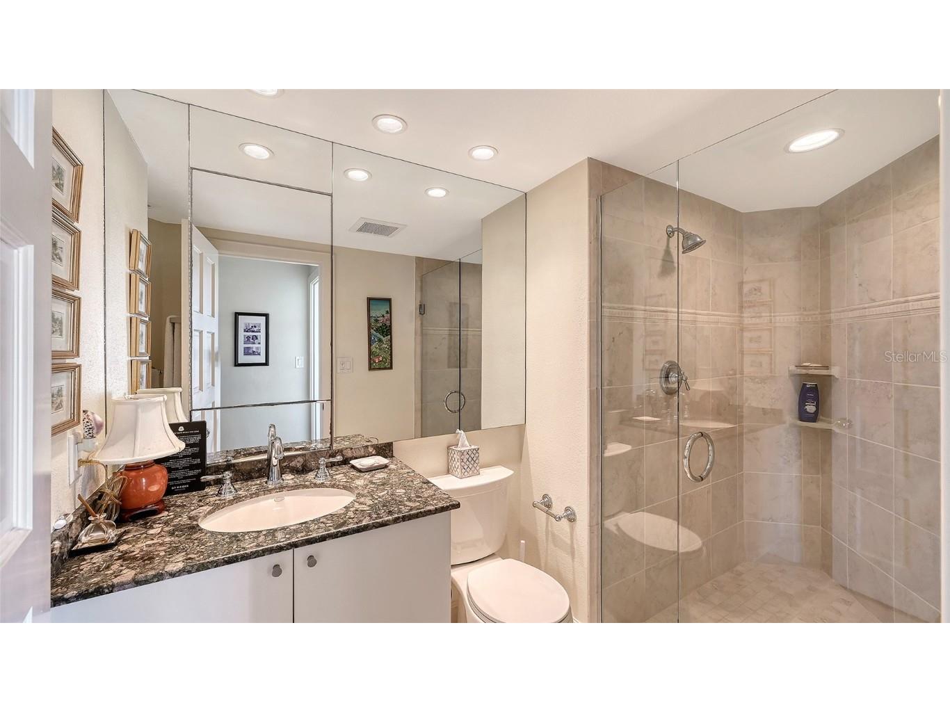 2550 Harbourside Drive #324 Longboat Key FL 34228 - SARASOTA BAY A4676912 image34