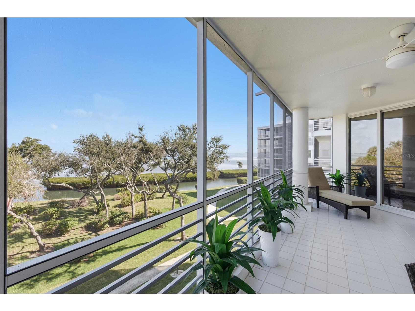 2550 Harbourside Drive #333 Longboat Key FL 34228 - SARASOTA BAY A4678404 image5