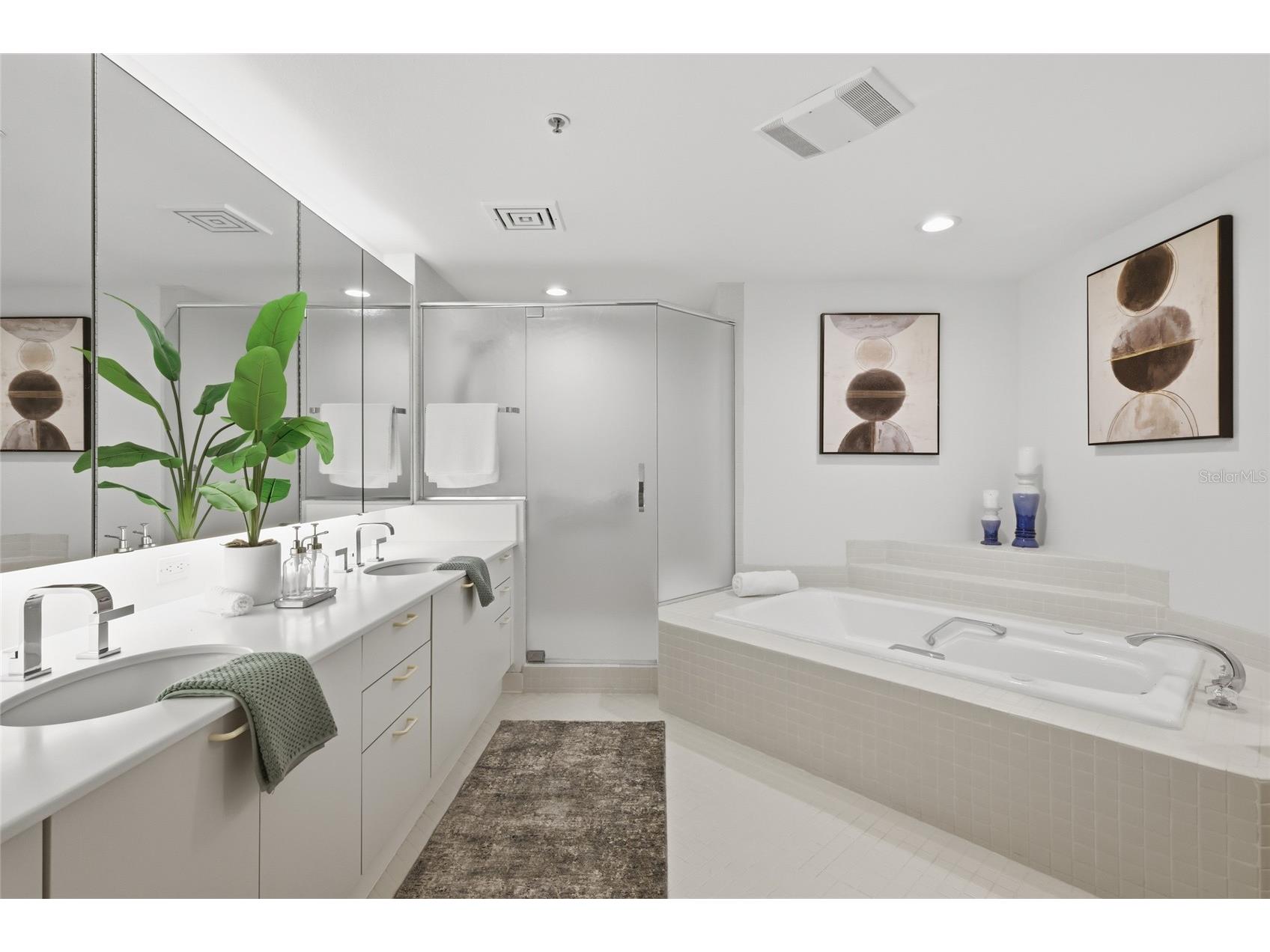 2550 Harbourside Drive #333 Longboat Key FL 34228 - SARASOTA BAY A4678404 image8