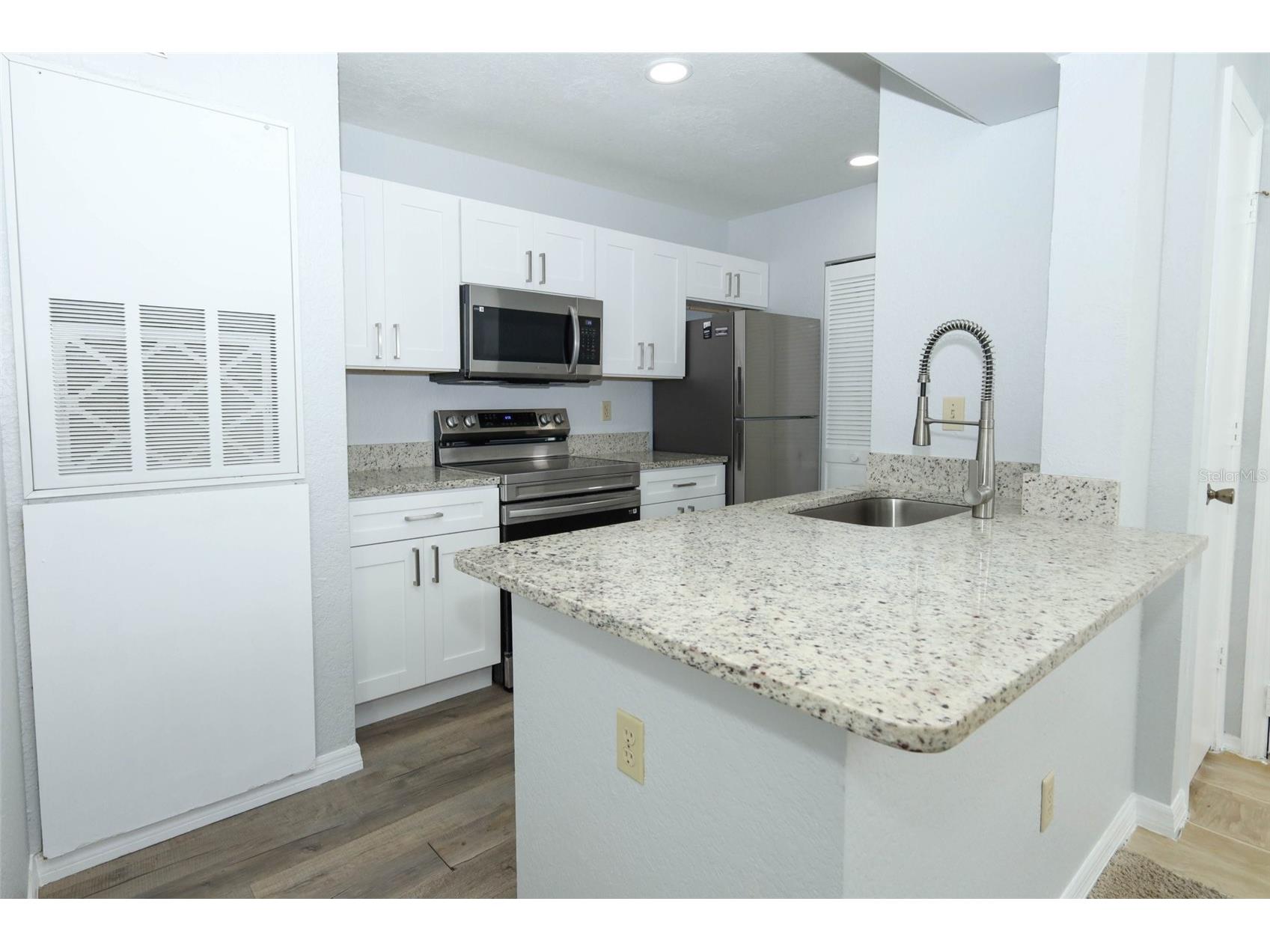 2550 N Alafaya Trail #4202 Orlando FL 32826 O6420663 image3