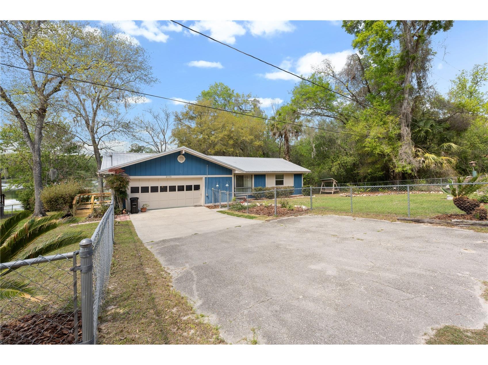 2550 SE 31st Street Gainesville FL 32641 OM721846 image8