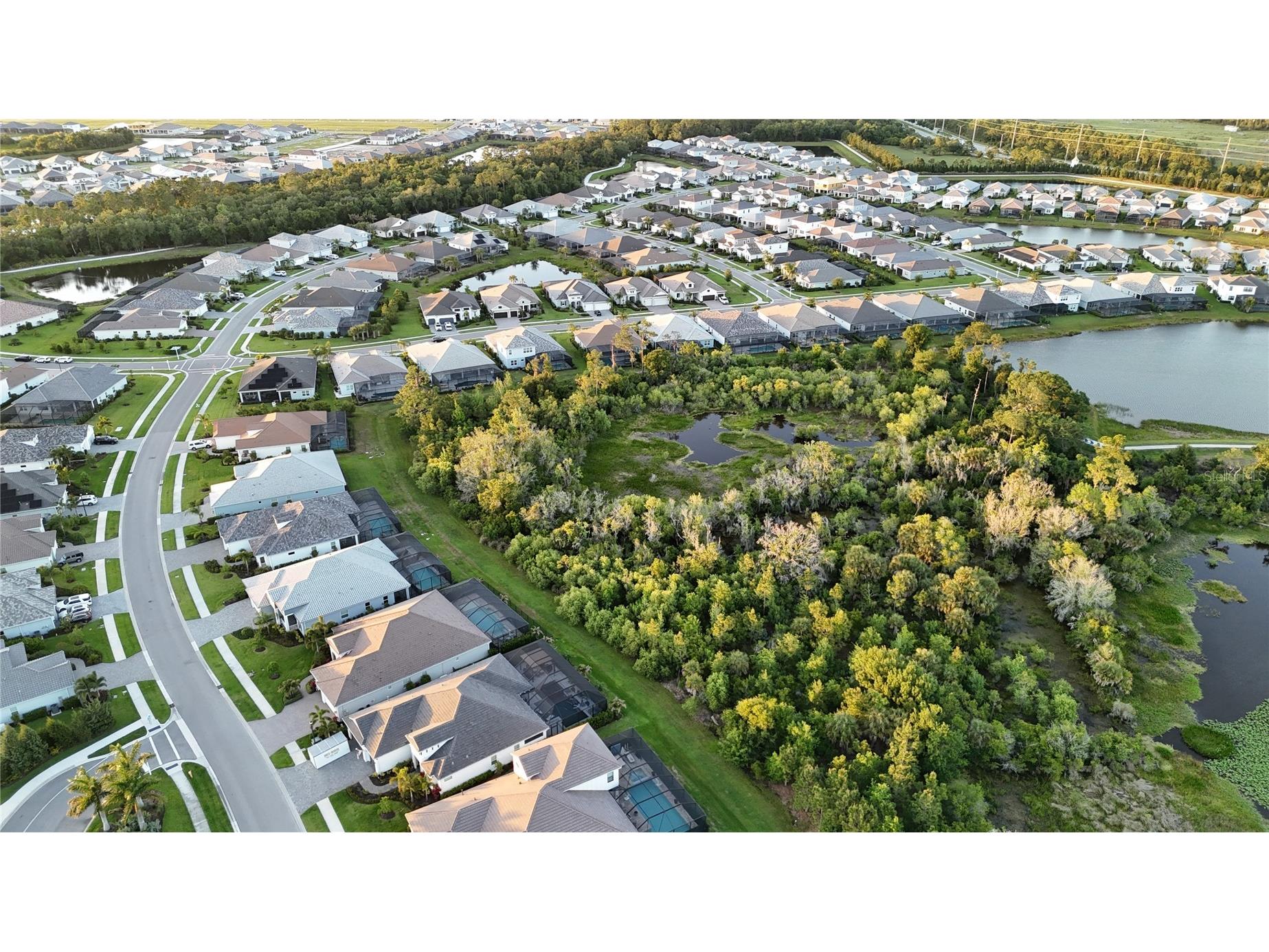 2550 Wild Cherry Path Sarasota FL 34240 A4689137 image37