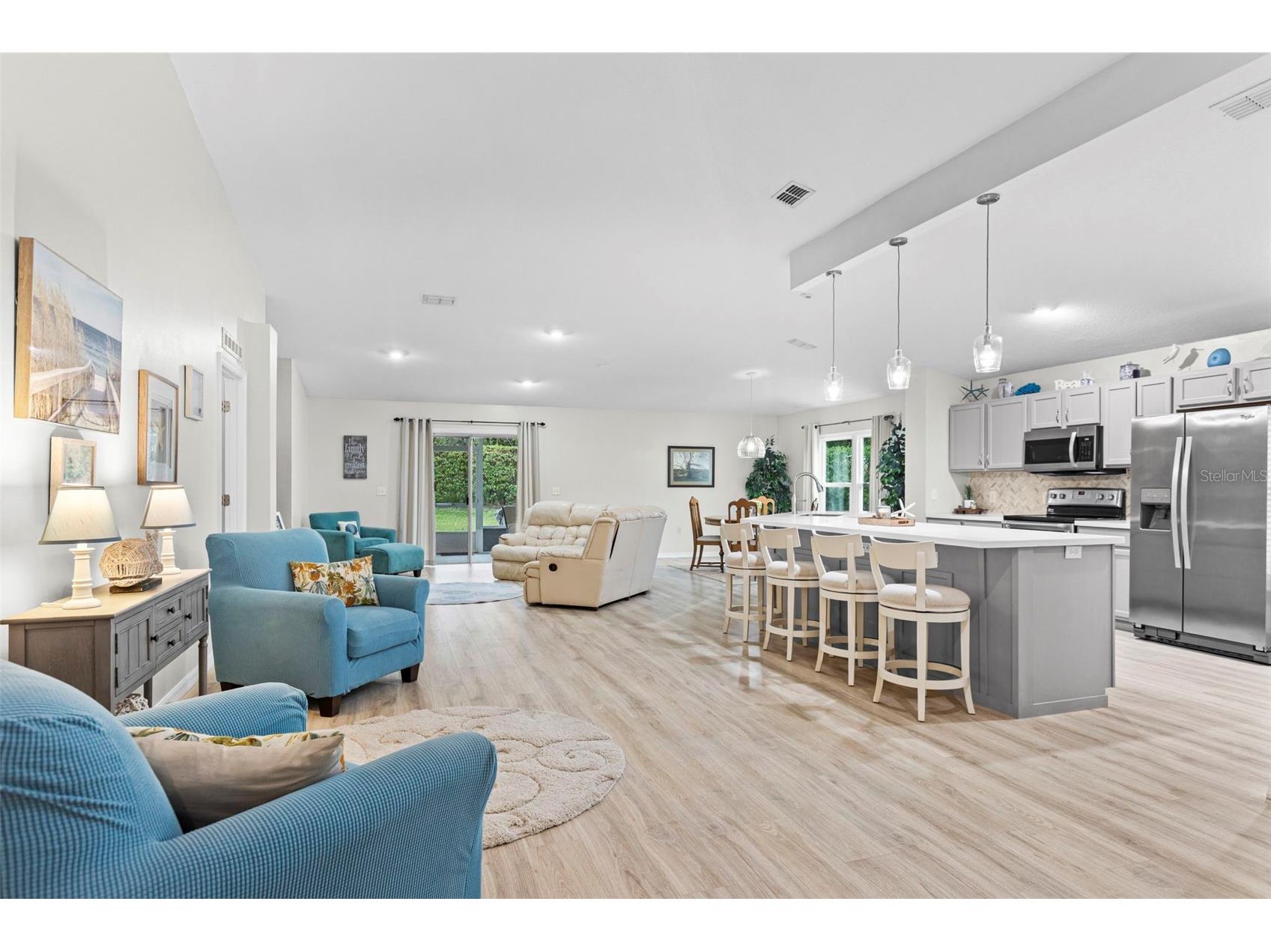 2551 12th Square SW Vero Beach FL 32968 V4946864 image1