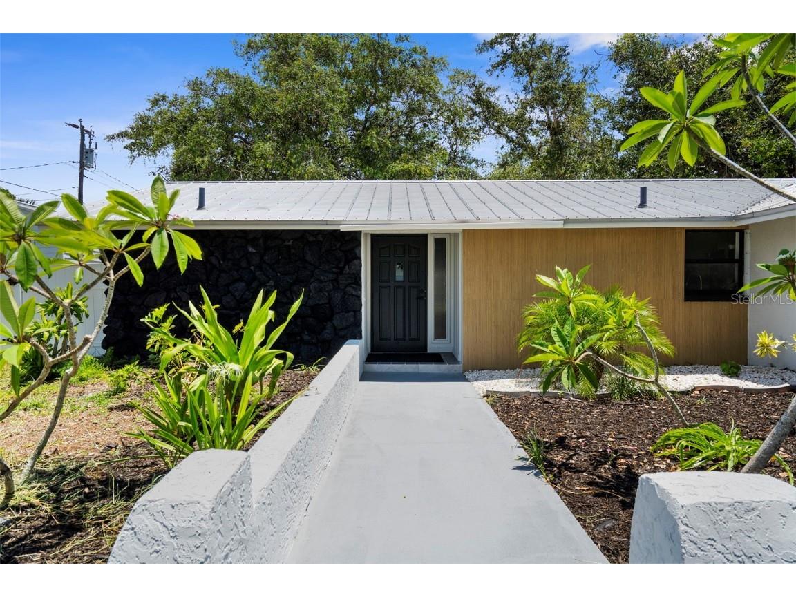 2551 12th Street Englewood FL 34224 TB8452233 image1