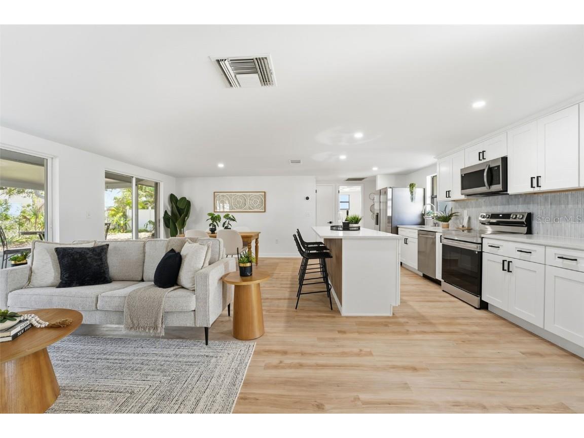 2551 12th Street Englewood FL 34224 TB8452233 image3