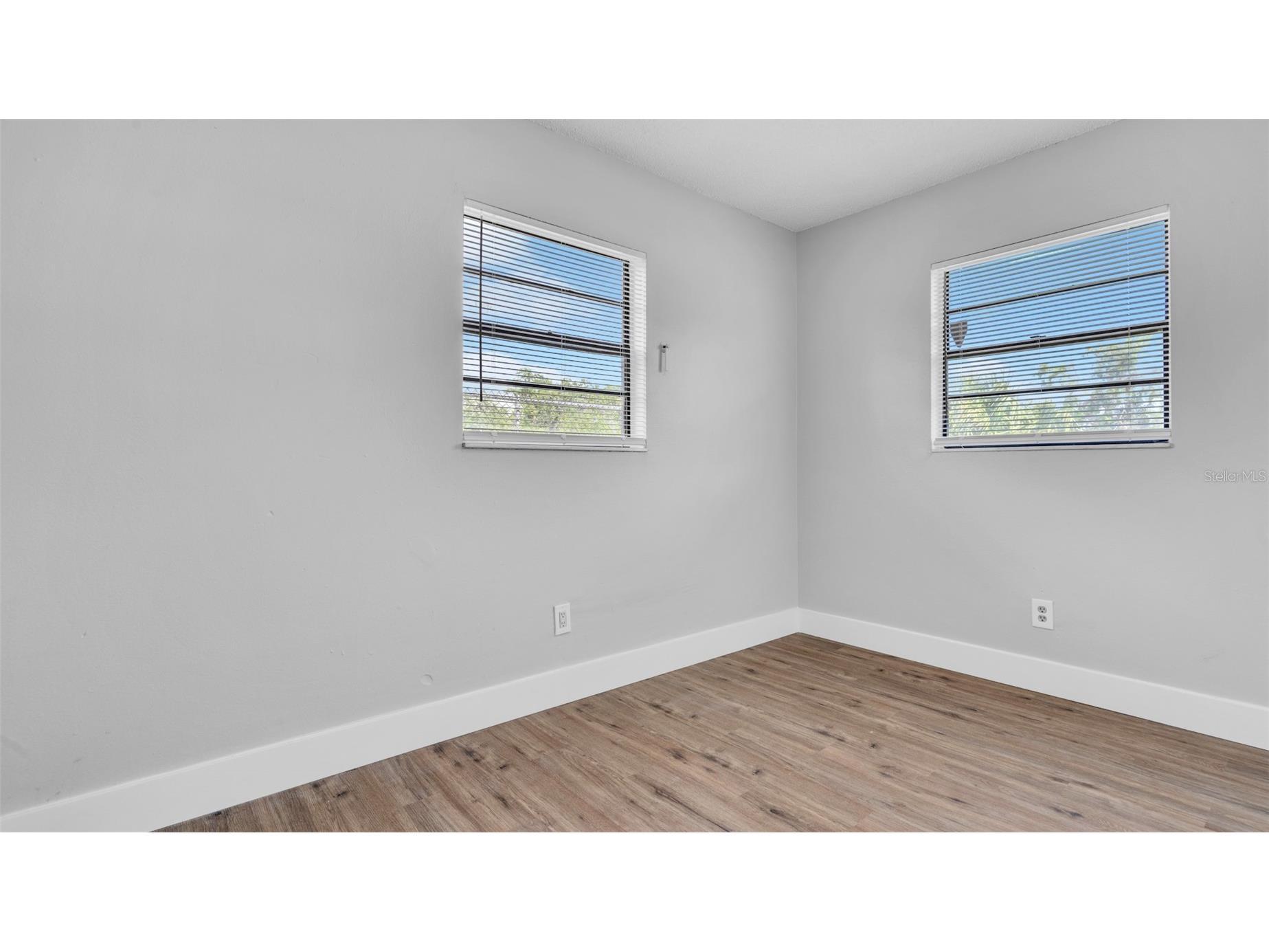 2551 26th Avenue S Saint Petersburg FL 33712 TB8517097 image18