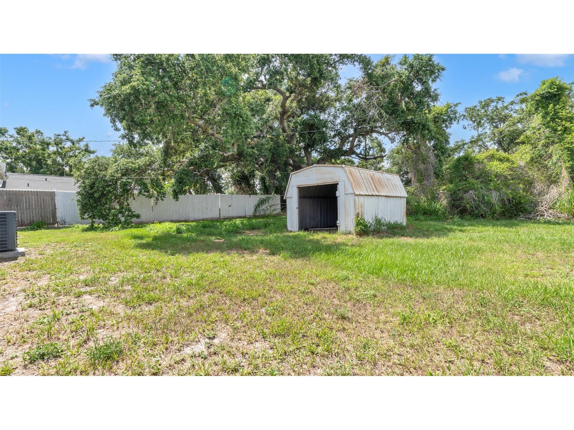 2551 26th Avenue S Saint Petersburg FL 33712 TB8517097 image27