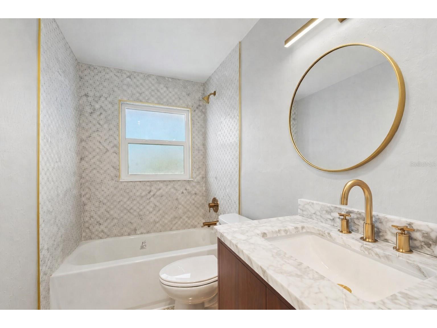 2551 Hibiscus Street Sarasota FL 34239 A4681532 image15