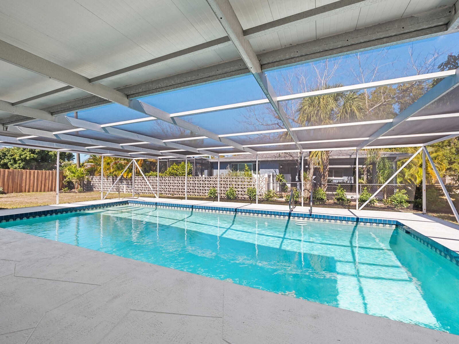 2551 Hibiscus Street Sarasota FL 34239 A4681532 image17
