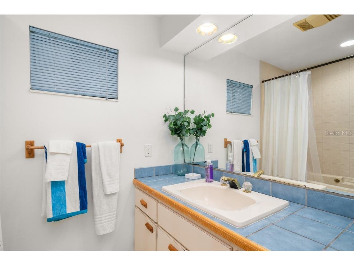 2551 Lakeview Drive Sebring FL 33870 P4937147 image47