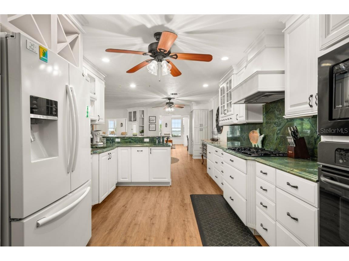 2551 Lakeview Drive Sebring FL 33870 P4937147 image9