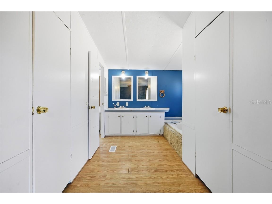 2551 NE 107th Place Chiefland FL 32626 OM710750 image37