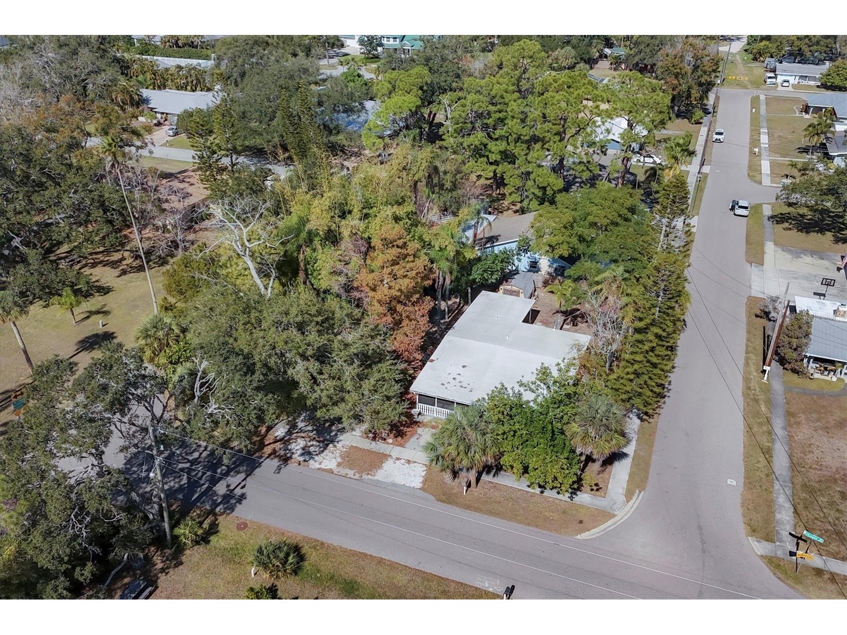 2551 Wilkinson Road Sarasota FL 34231 A4691540 image10