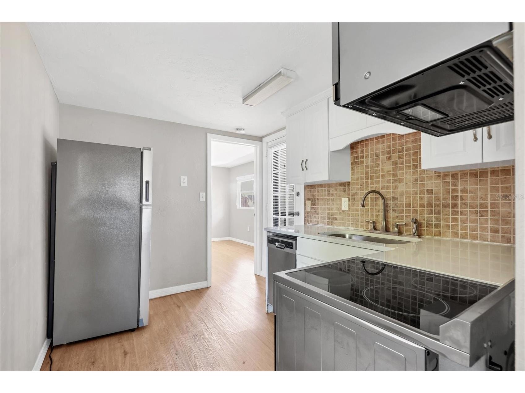 2551 Wilkinson Road Sarasota FL 34231 A4691540 image17