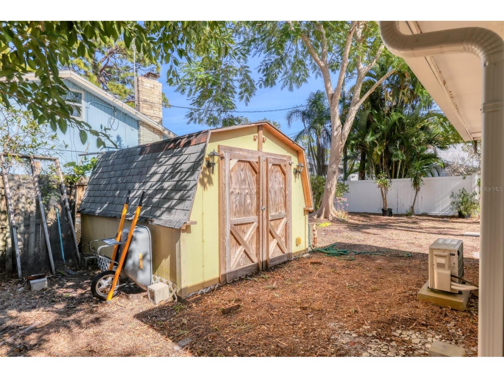 2551 Wilkinson Road Sarasota FL 34231 A4691540 image43