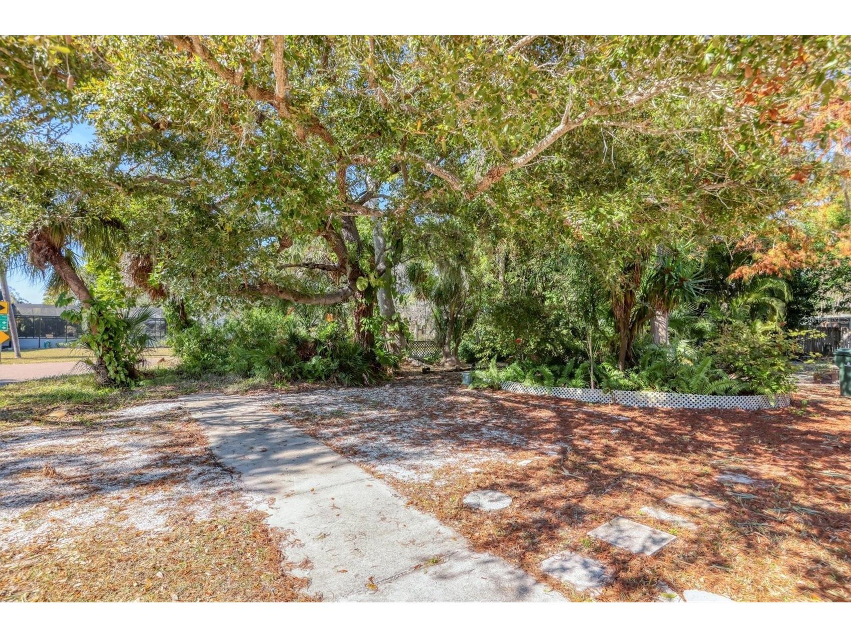 2551 Wilkinson Road Sarasota FL 34231 A4691540 image50