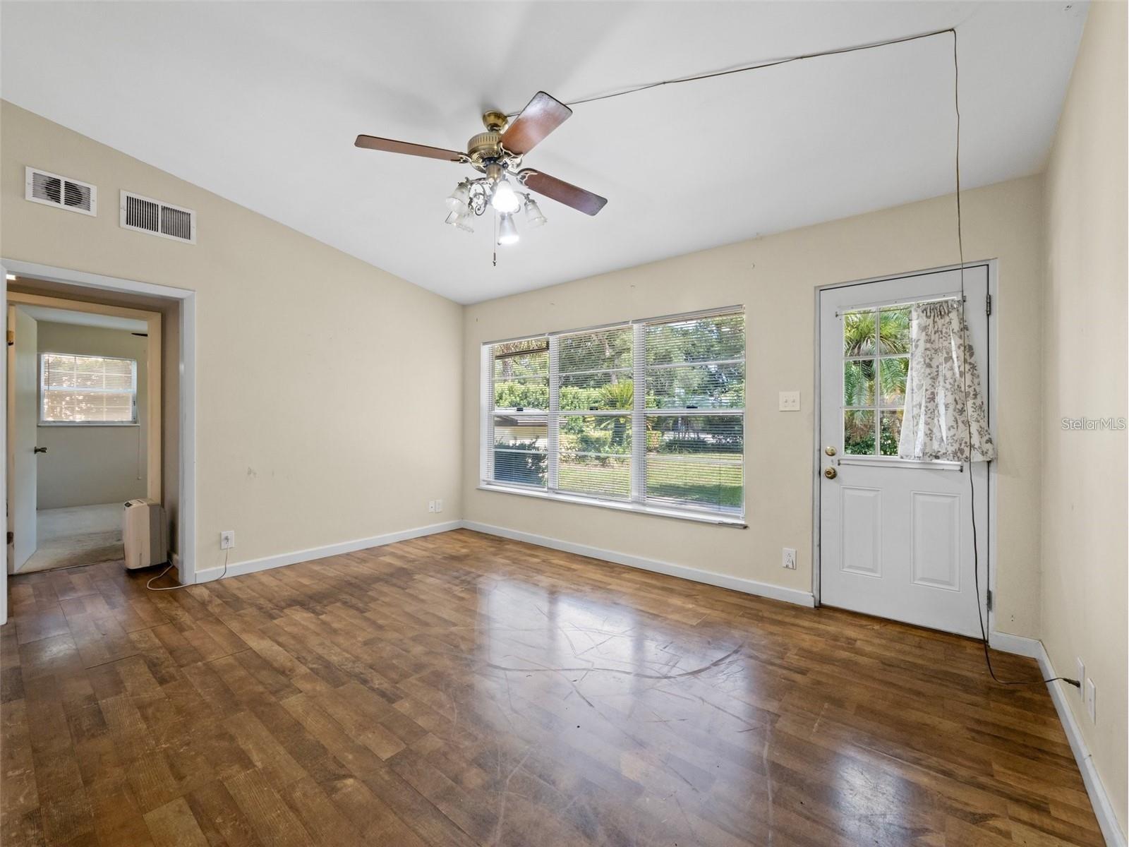 25519 Colmar Avenue Sorrento FL 32776 G5115065 image4