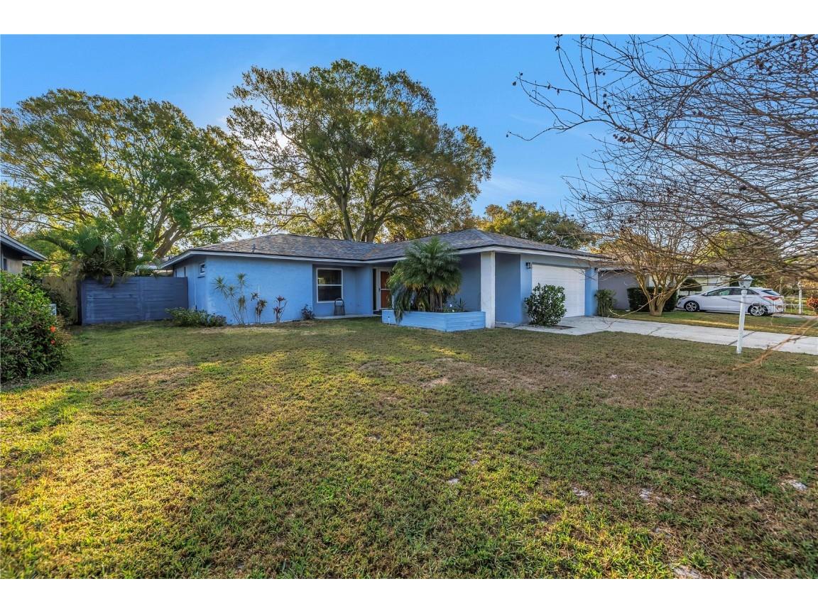 2552 Bramblewood Drive W Clearwater FL 33763 TB8358259 image1