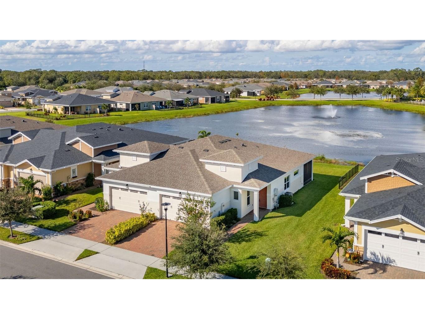 2552 Yellow Brick Road Saint Cloud FL 34772 S5115370 image1