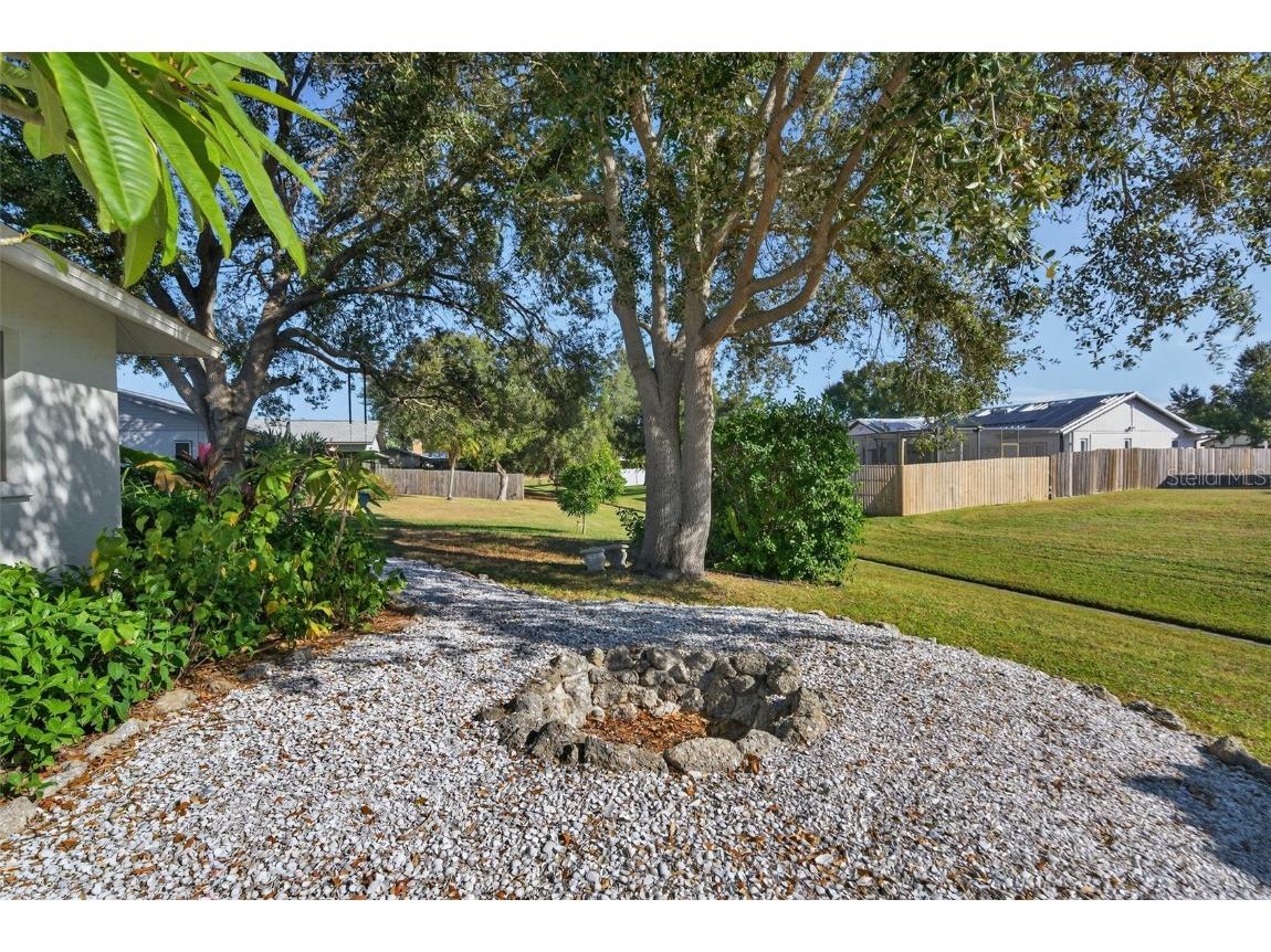 2553 W Scarlet Oak Court Sarasota FL 34232 A4667975 image56