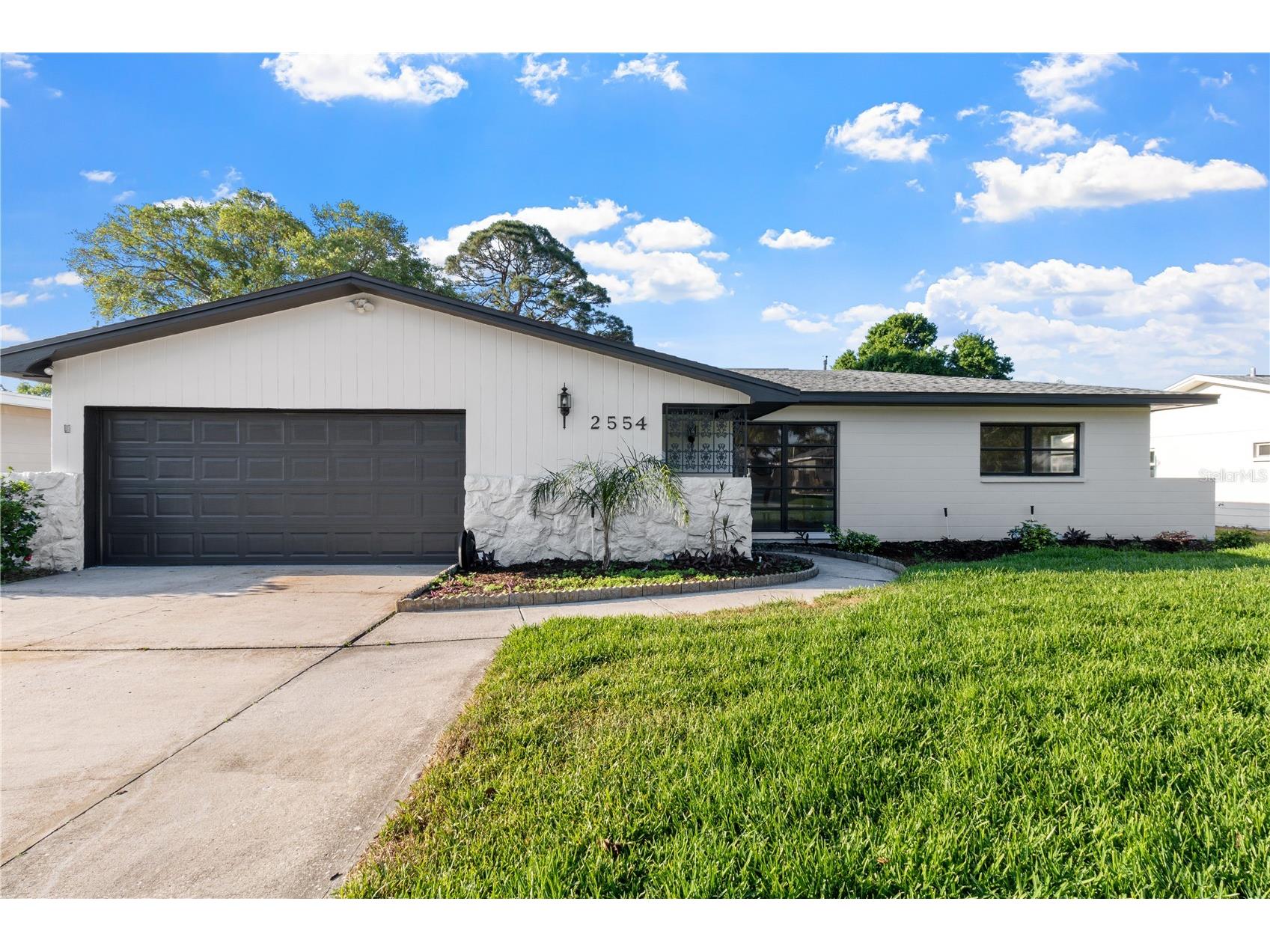 2554 68th Avenue S Saint Petersburg FL 33712 TB8494302 image1