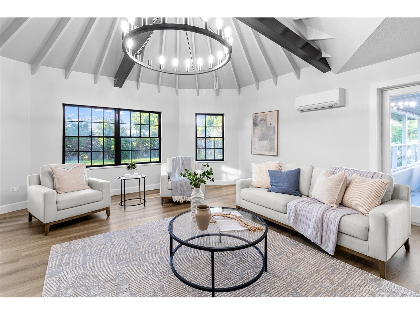 2554 68th Avenue S Saint Petersburg FL 33712 TB8494302 image3