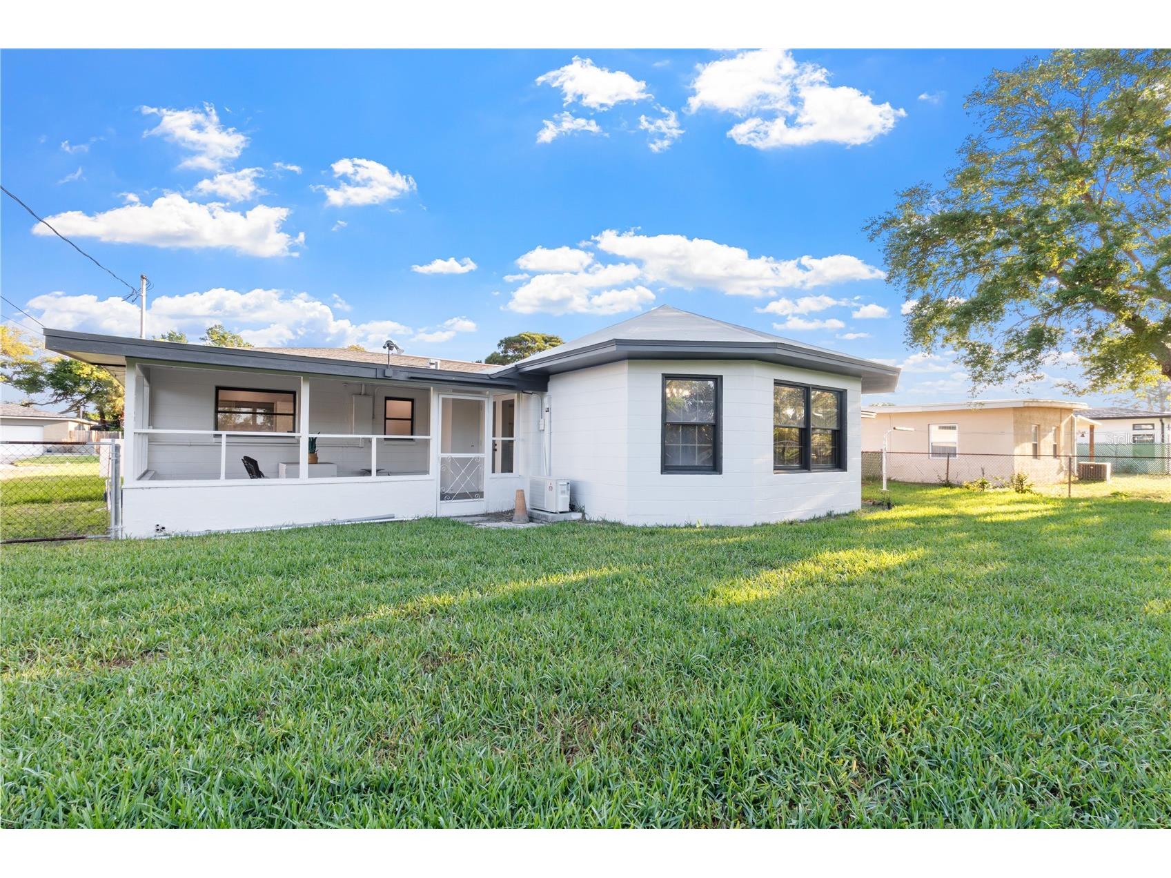 2554 68th Avenue S Saint Petersburg FL 33712 TB8494302 image37