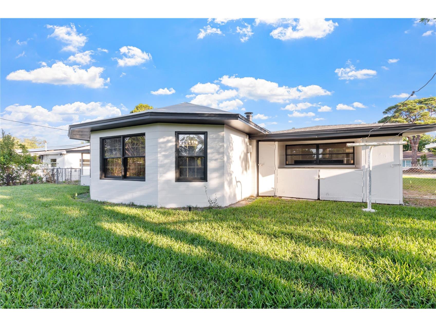 2554 68th Avenue S Saint Petersburg FL 33712 TB8494302 image38