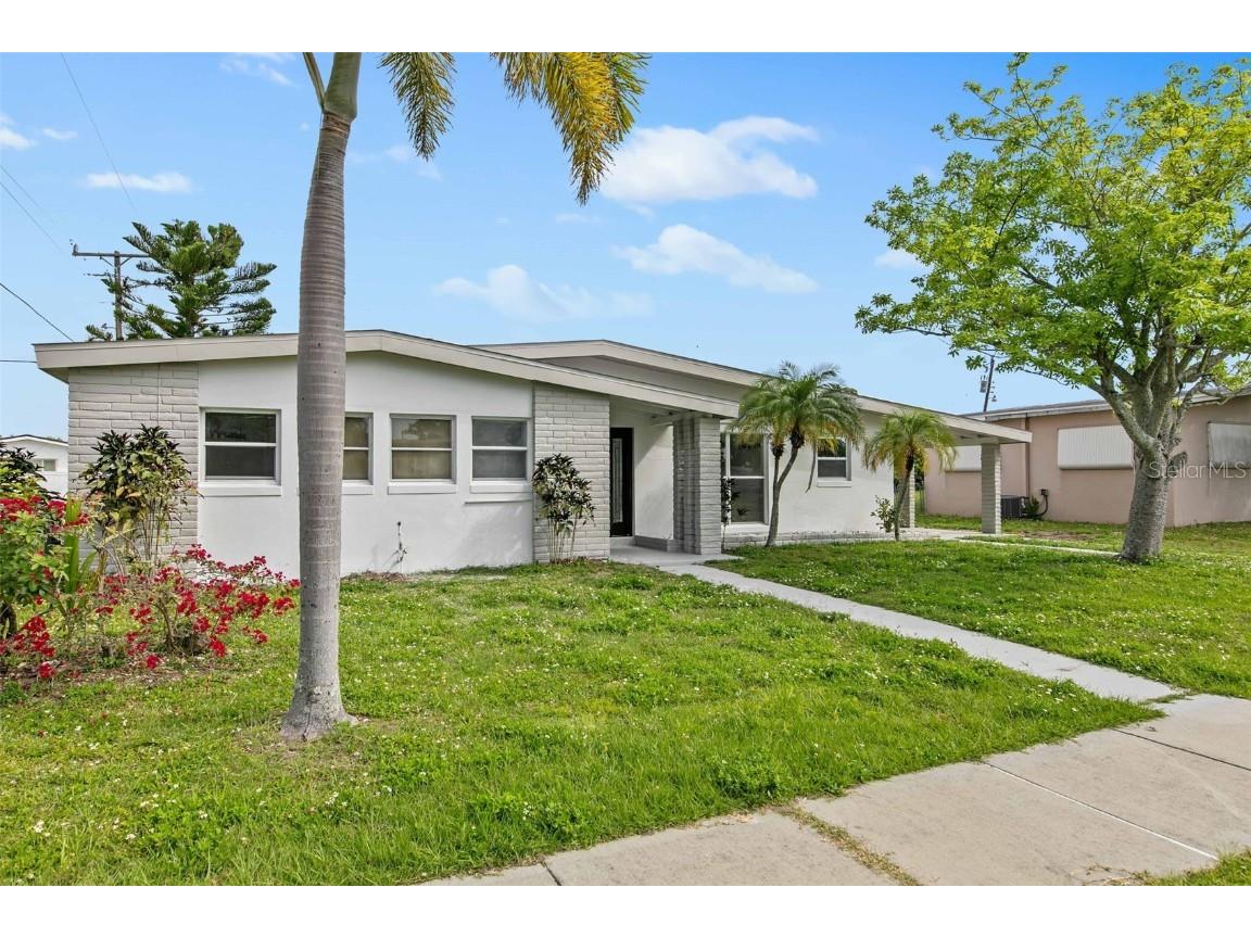 2554 Ambrose Lane Port Charlotte FL 33952 A4667047 image1