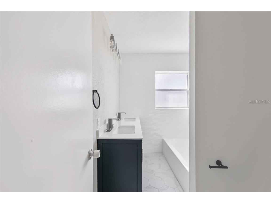 2554 Ambrose Lane Port Charlotte FL 33952 A4667047 image16