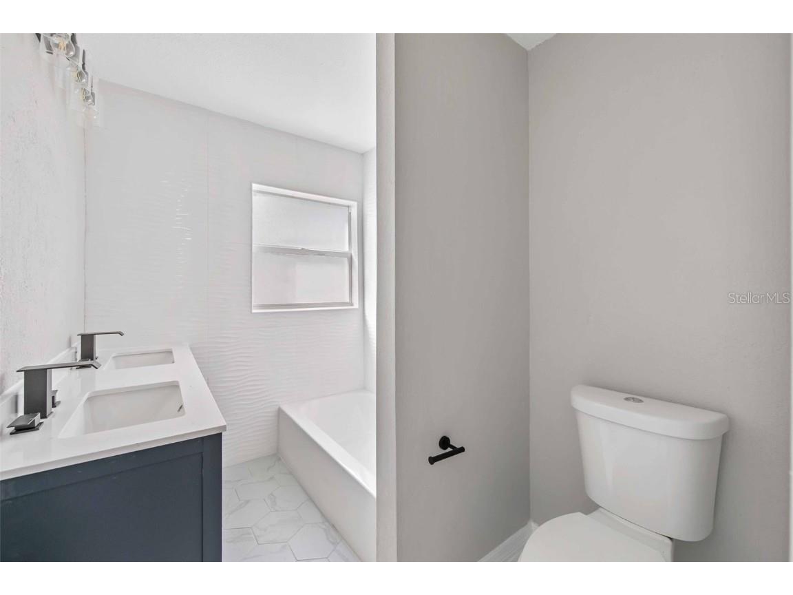 2554 Ambrose Lane Port Charlotte FL 33952 A4667047 image17