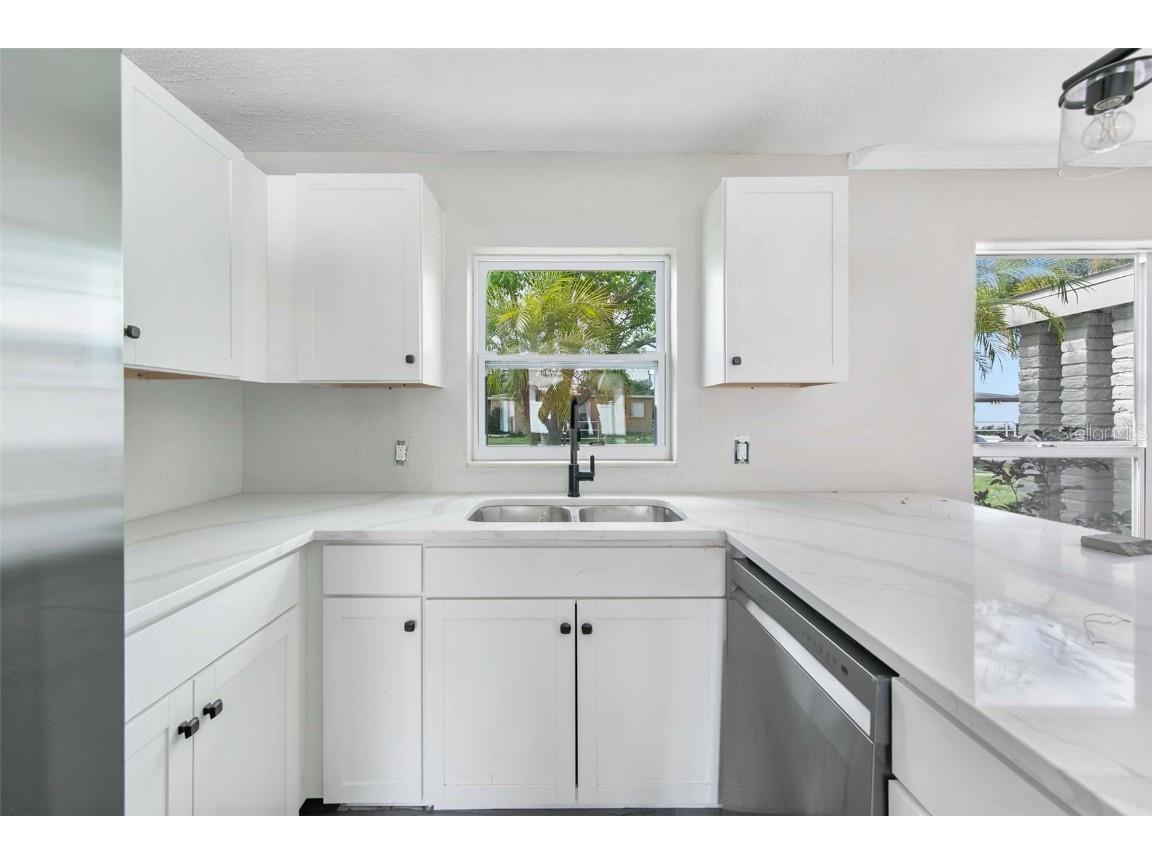 2554 Ambrose Lane Port Charlotte FL 33952 A4667047 image6