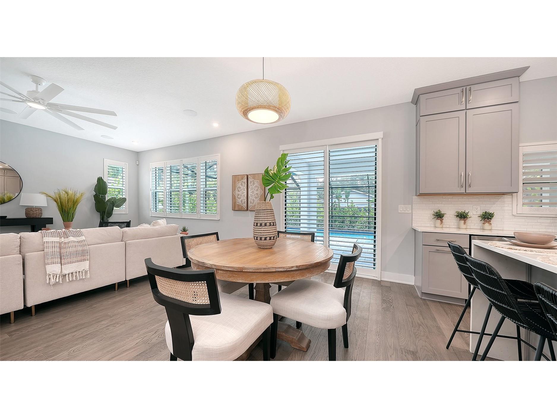 2554 Floyd Street Sarasota FL 34239 A4697988 image12