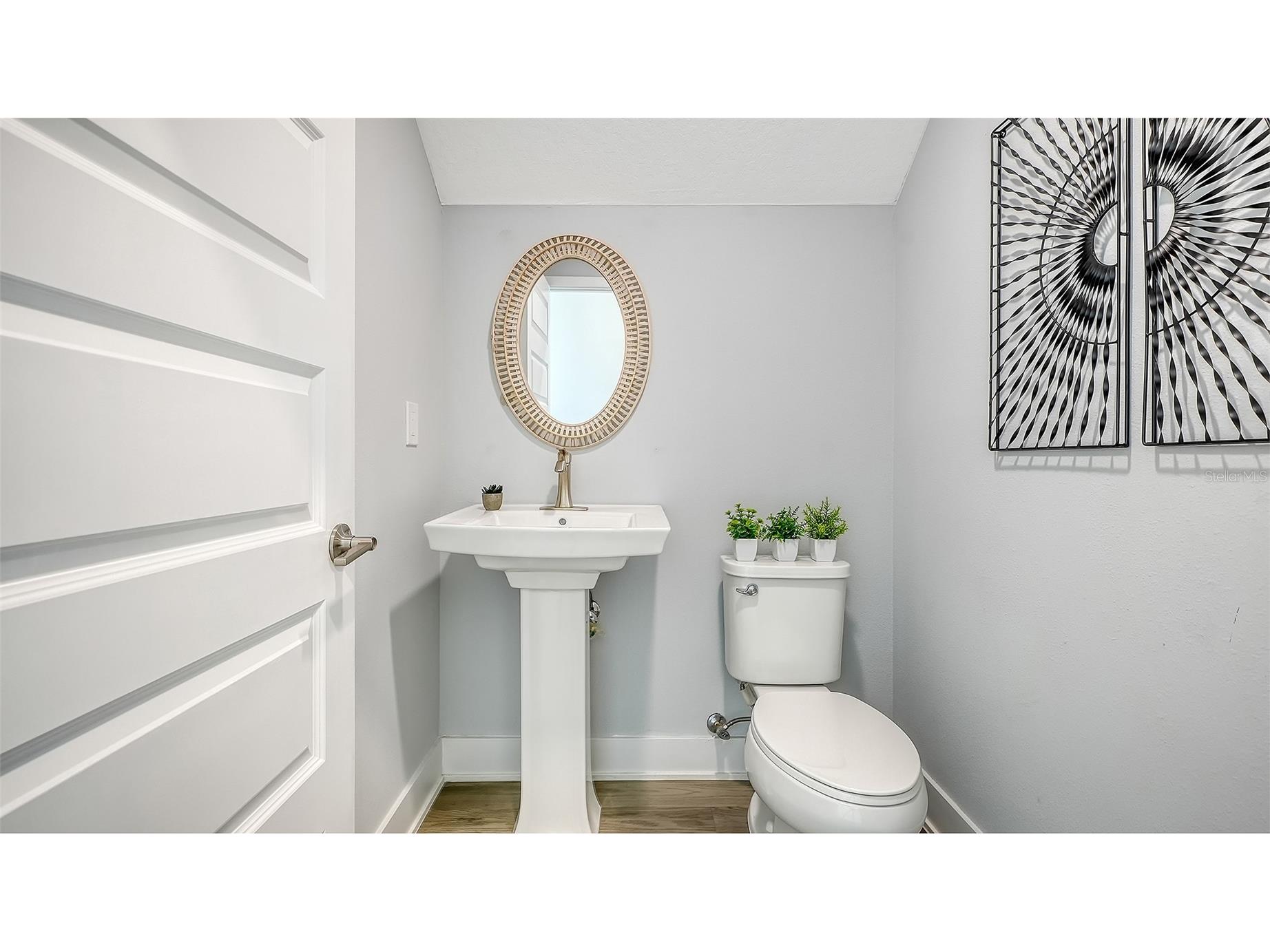 2554 Floyd Street Sarasota FL 34239 A4697988 image18