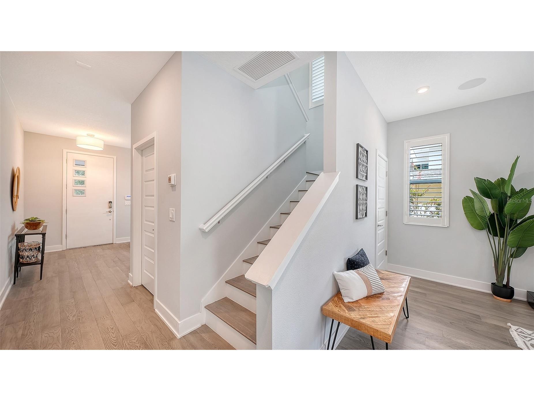 2554 Floyd Street Sarasota FL 34239 A4697988 image19