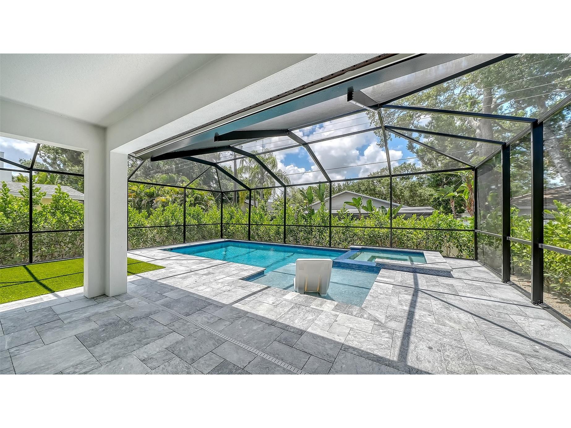 2554 Floyd Street Sarasota FL 34239 A4697988 image32