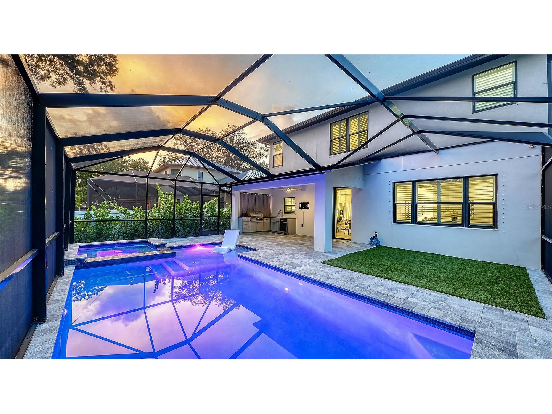 2554 Floyd Street Sarasota FL 34239 A4697988 image37