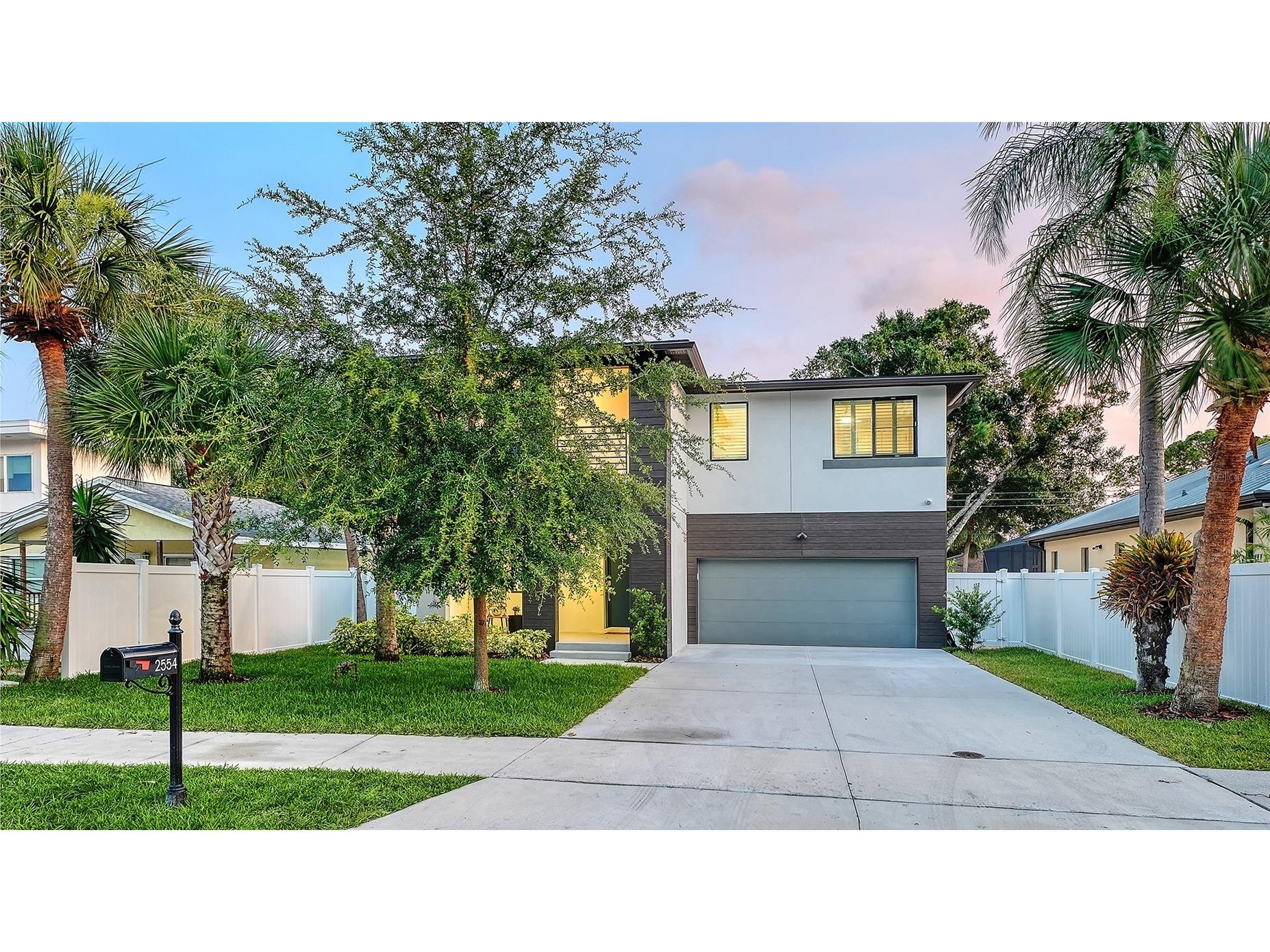 2554 Floyd Street Sarasota FL 34239 A4697988 image40