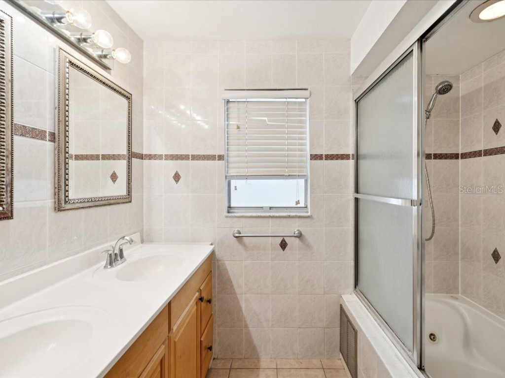 2554 Rolling Oaks Drive Palm Harbor FL 34683 OM708416 image27