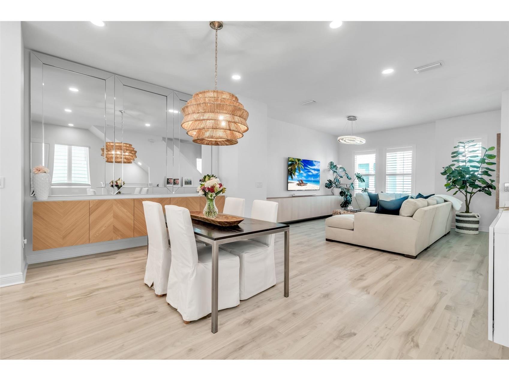 2554 Ruffing Court Sarasota FL 34237 A4686547 image15