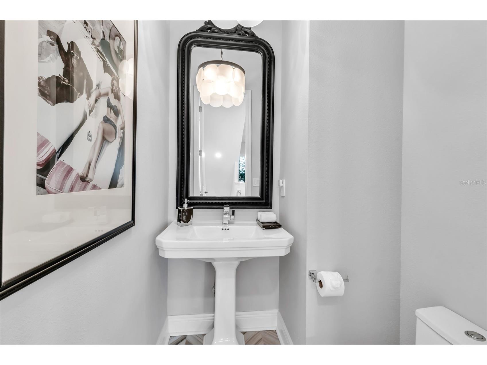 2554 Ruffing Court Sarasota FL 34237 A4686547 image20