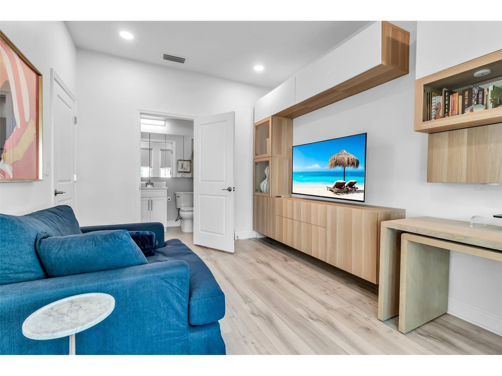 2554 Ruffing Court Sarasota FL 34237 A4686547 image6