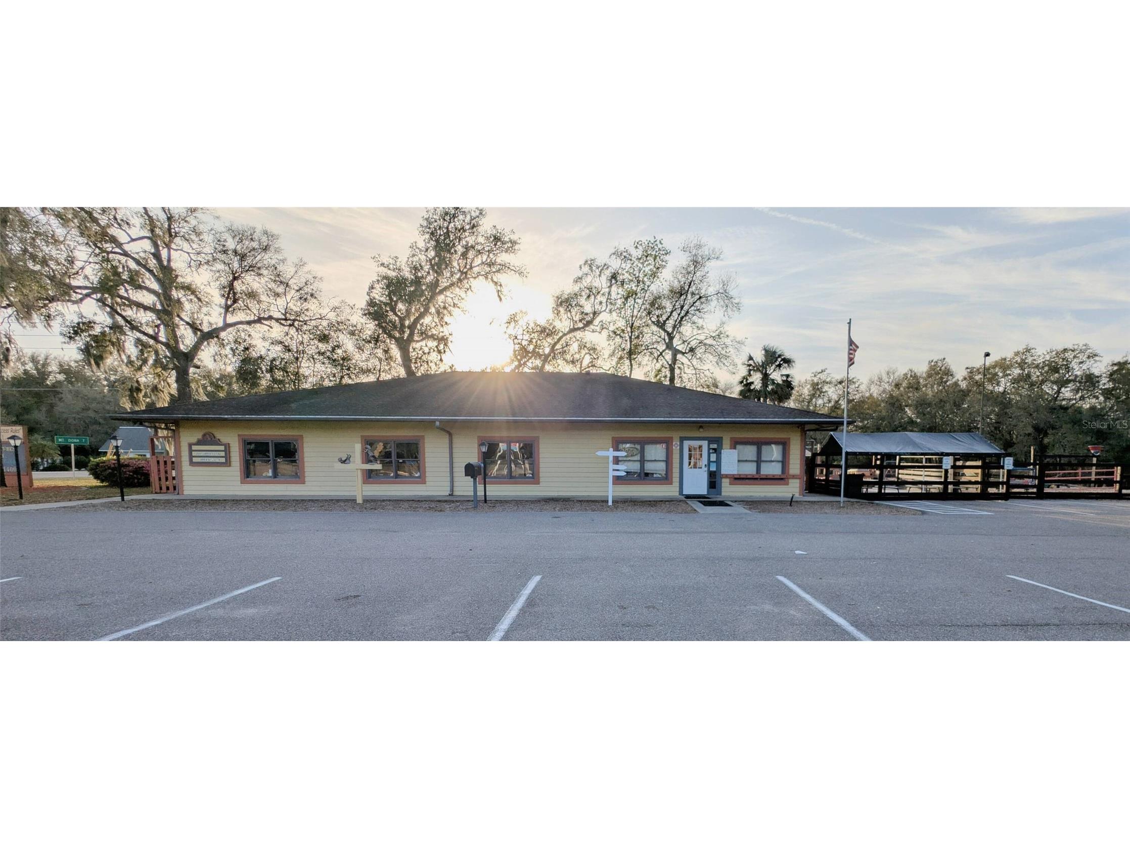 25541 Sorrento Avenue Sorrento FL 32776 O6397175 image1