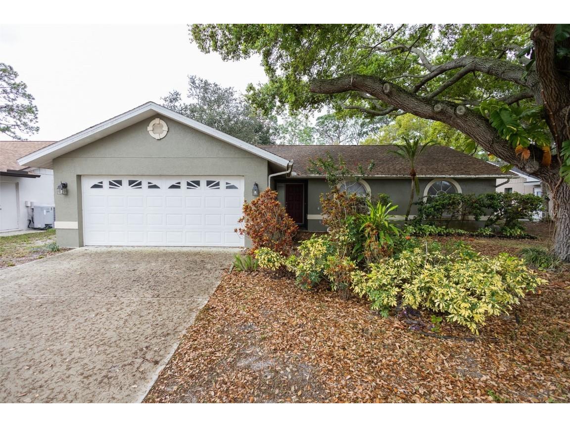 2555 Briar Oak Circle Sarasota FL 34232 A4598095 image1