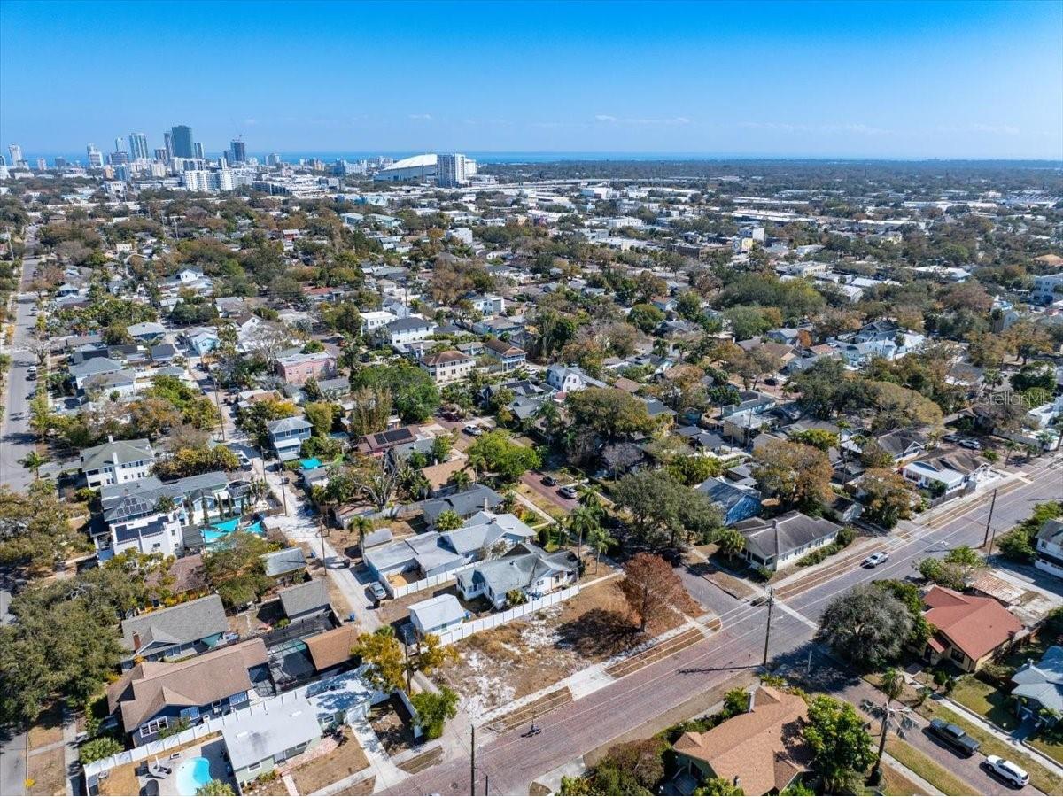 2555 Burlington Avenue N Saint Petersburg FL 33713 TB8476535 image14