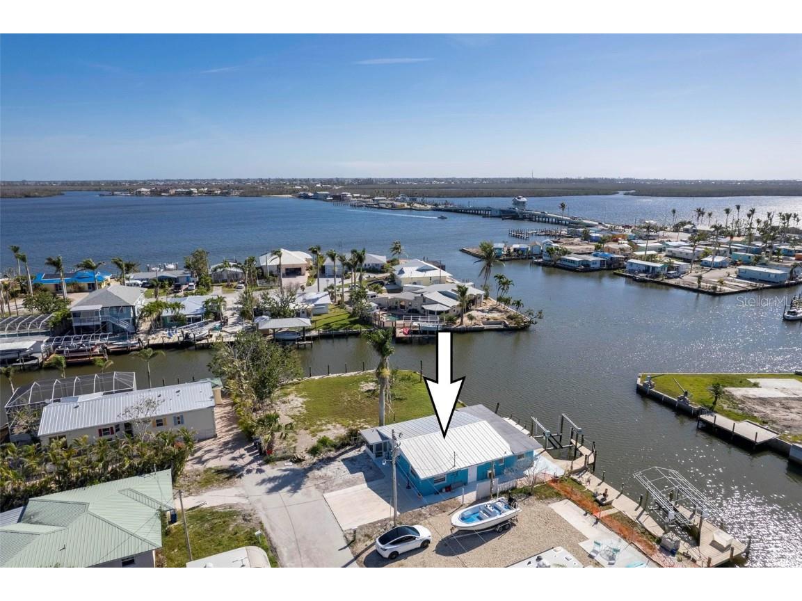 2555 Cay Cove Matlacha FL 33993 C7473580 image1